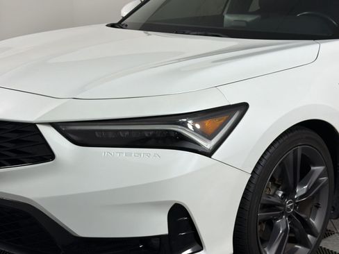 Used 2023 Acura Integra A-Spec FWD image 10