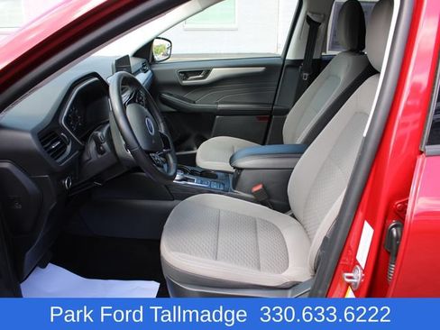 Used 2022 Ford Escape SE w/ Cold Weather Package FWD image 13