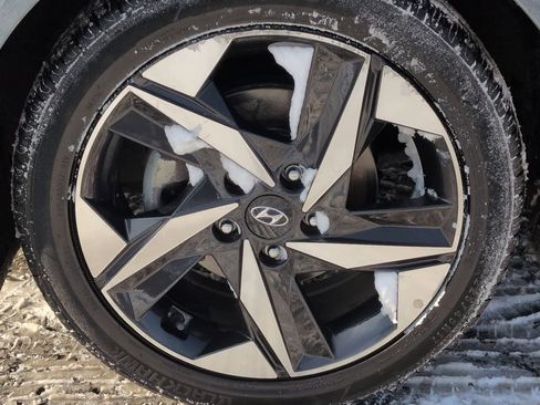 Used 2023 Hyundai Elantra SEL w/ Convenience Package image 14