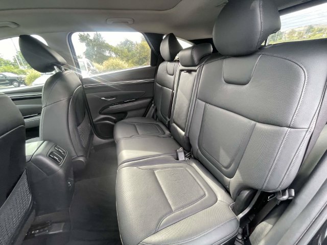 Used 2022 Hyundai Tucson Limited FWD image 13