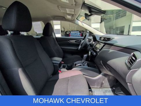 Used 2022 Nissan Rogue Sport S AWD/4WD image 27