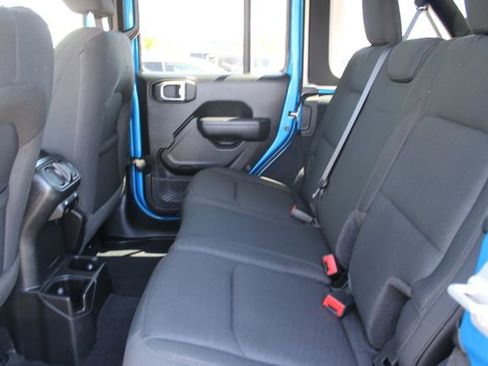 Used 2022 Jeep Wrangler Unlimited Sport AWD/4WD image 34