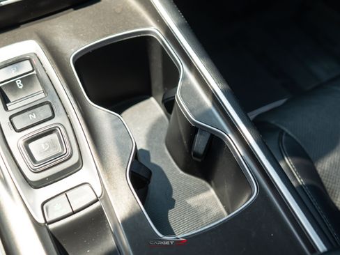 Used 2018 Honda Accord Touring image 35