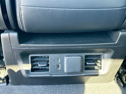 Used 2024 GMC Sierra 1500 SLE w/ Preferred Package image 24