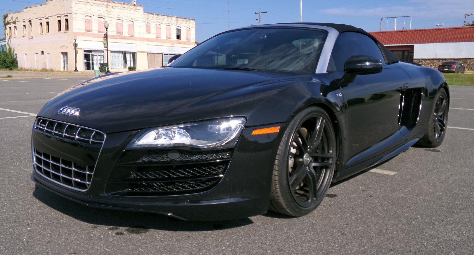 Used 2011 Audi R8 V10 AWD/4WD image 1