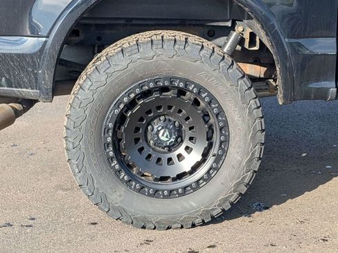 Used 2017 Ford F150 Lariat w/ FX4 Off-Road Package image 14