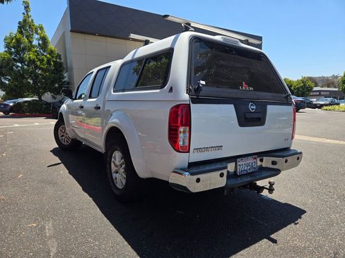 Used 2016 Nissan Frontier SV w/ SV Value Truck Package RWD image 6