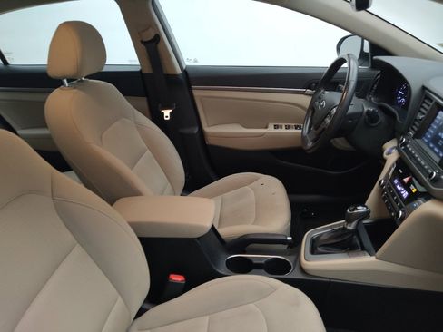 Used 2018 Hyundai Elantra Value Edition FWD image 21