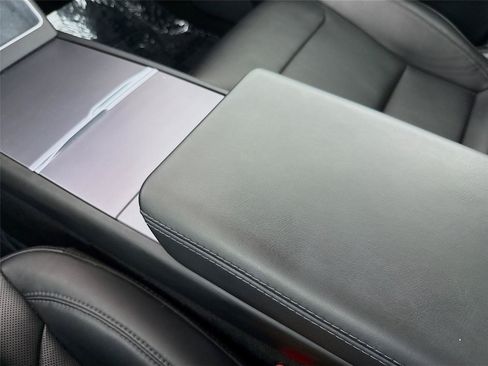 Used 2026 Tesla Model Y 2WD image 7
