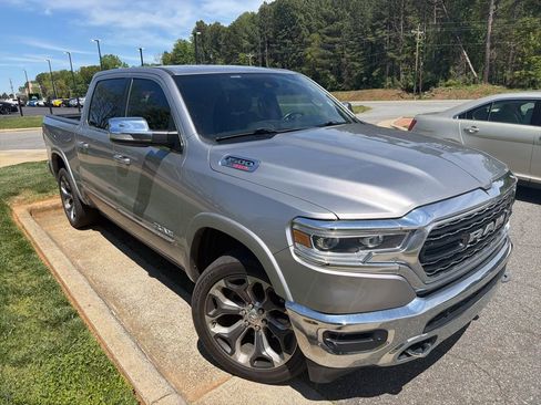 Used 2022 RAM 1500 Limited image 8