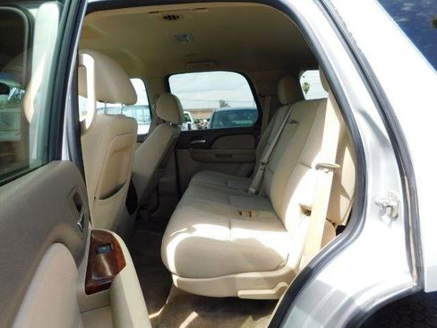Used 2011 Chevrolet Tahoe LS image 12