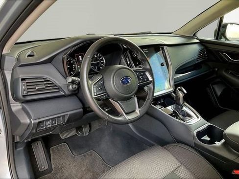 Used 2024 Subaru Outback Premium AWD/4WD image 19