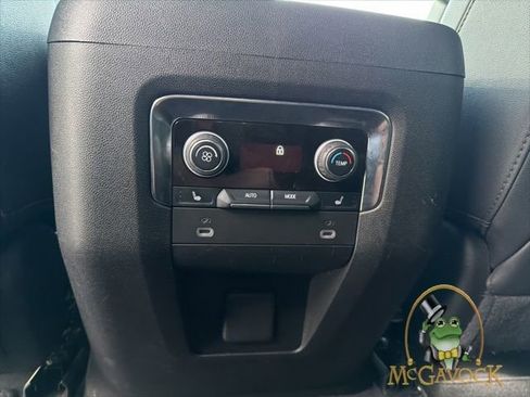 Used 2023 Chevrolet Tahoe LT w/ Luxury Package image 17