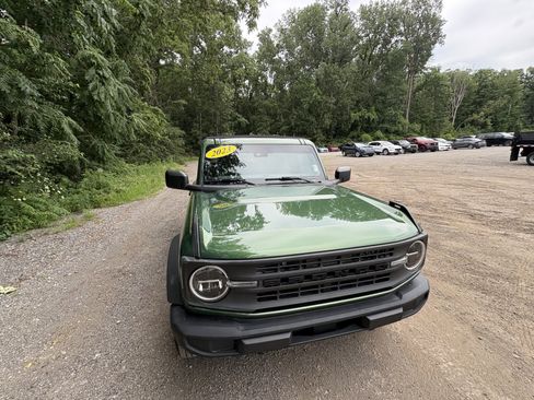 Used 2023 Ford Bronco 4-Door AWD/4WD image 21