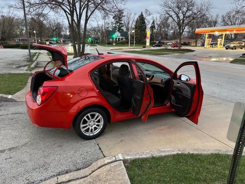 Used 2013 Chevrolet Sonic LT w/ Wheels and Fog Lamp Package image 12