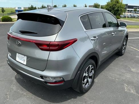 Used 2020 Kia Sportage LX w/ LX Popular Package AWD/4WD image 3