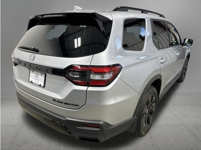 Certified 2026 Honda Pilot Black Edition image 6