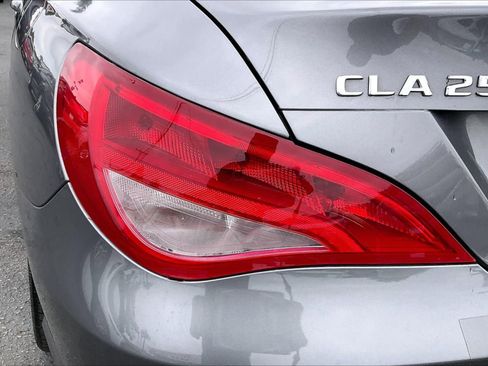 Used 2018 Mercedes-Benz CLA 250 image 30