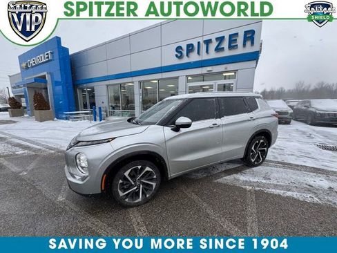 Used 2023 Mitsubishi Outlander SEL image 1