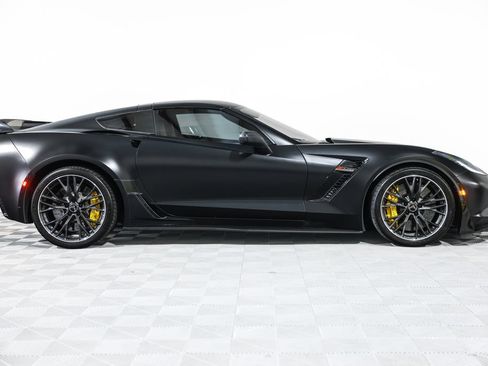 Used 2016 Chevrolet Corvette Z06 w/ 3LZ Preferred Equipment Group RWD image 26