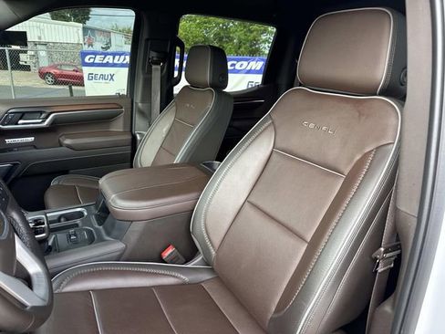 Used 2024 GMC Sierra 1500 Denali w/ Technology Package AWD/4WD image 36