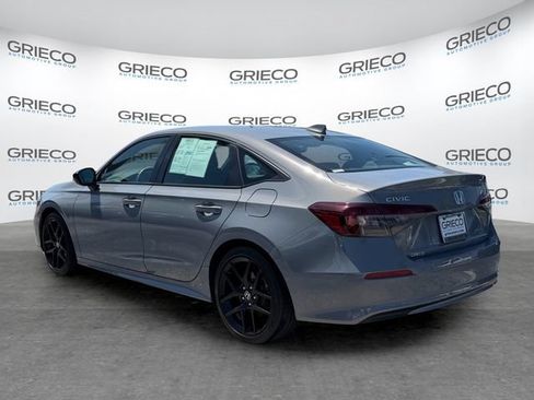 Used 2025 Honda Civic Sport image 5