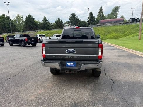 Used 2018 Ford F250 Lariat w/ Lariat Ultimate Package AWD/4WD image 6