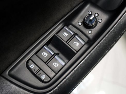Used 2022 Audi RS Q8 AWD/4WD image 24