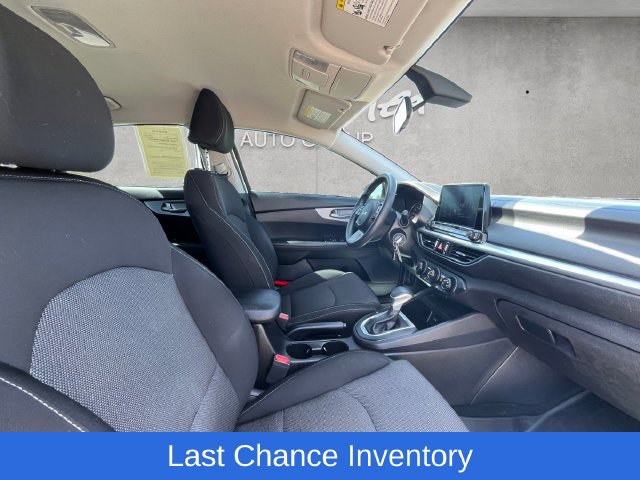 Used 2022 Kia Forte LXS FWD image 24