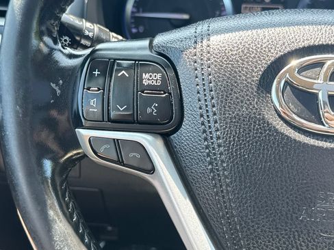 Used 2018 Toyota Highlander Limited Platinum AWD/4WD image 22