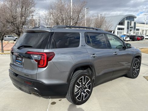 Used 2021 GMC Acadia SLE w/ Driver Convenience Package image 5