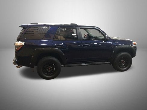 Used 2017 Toyota 4Runner TRD Off-Road Premium AWD/4WD image 3