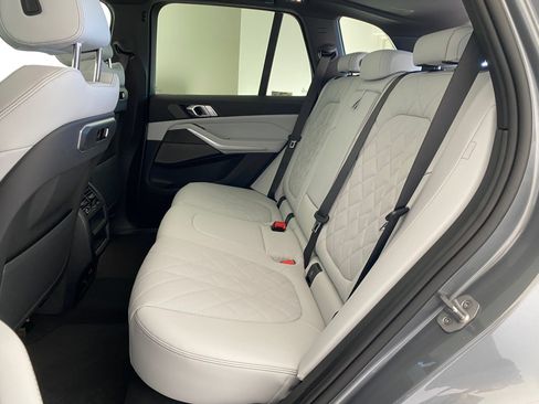 Used 2026 BMW X5 xDrive50e w/ Premium Package AWD/4WD image 23