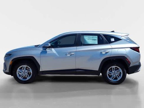 New 2026 Hyundai Tucson SE FWD image 2