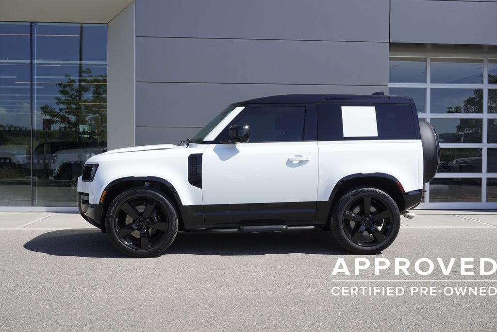 Used 2026 Land Rover Defender 90 V8 AWD/4WD image 8