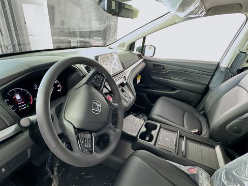 New 2026 Honda Odyssey Elite image 7
