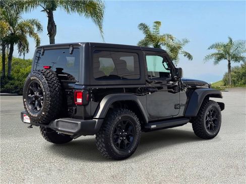 Used 2022 Jeep Wrangler Sport AWD/4WD image 4