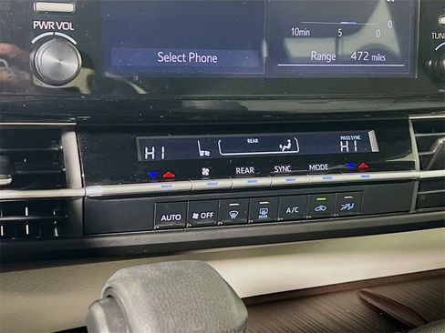 Certified 2024 Toyota Sienna LE image 15