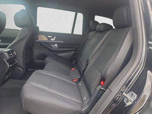 New 2026 Mercedes-Benz GLS 580 4MATIC image 13