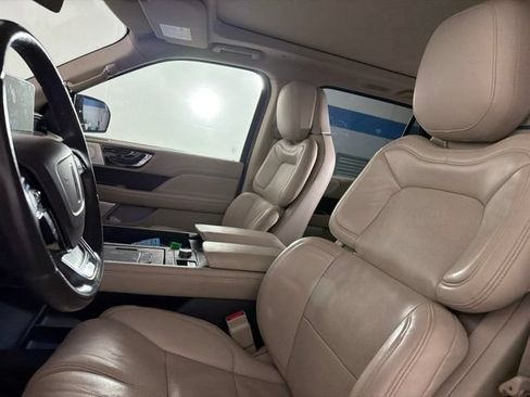 Used 2020 Lincoln Navigator Reserve w/ Luxury Package AWD/4WD image 11