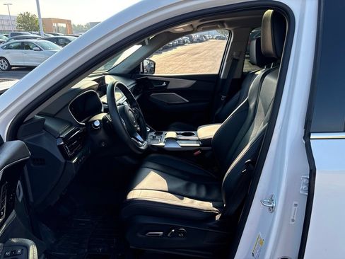Used 2024 Acura MDX SH-AWD w/ Technology Package image 18