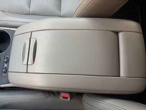 Used 2019 Toyota Highlander Limited Platinum AWD/4WD image 21