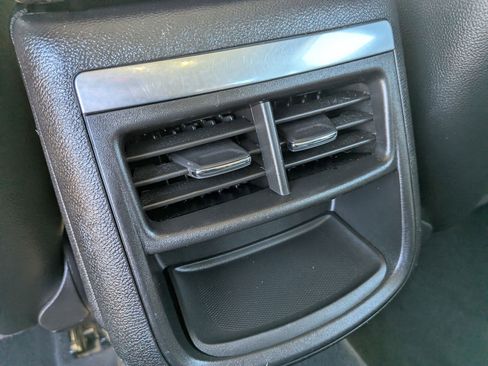 Used 2017 Chevrolet Impala LT FWD image 24