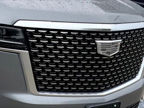 Used 2021 Cadillac Escalade Premium Luxury w/ Driver Assist Tech Package AWD/4WD image 27