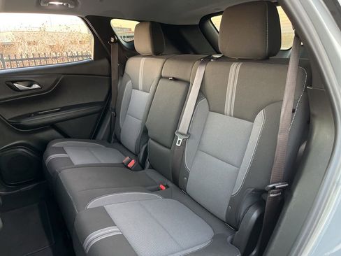 Used 2025 Chevrolet Blazer LT image 25