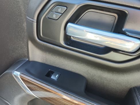 Used 2021 Chevrolet Silverado 1500 LT Trail Boss w/ Bed Protection Package image 46