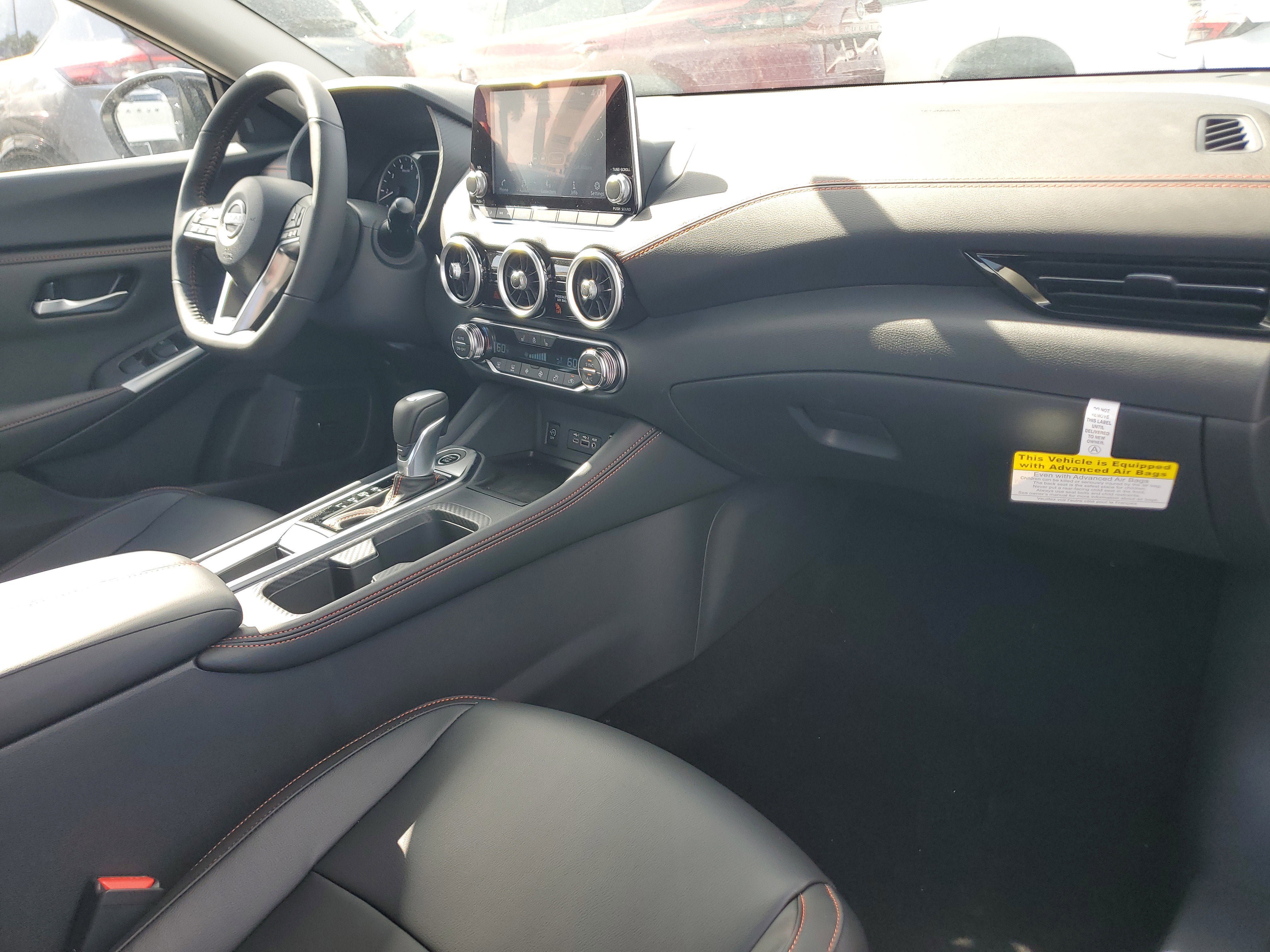 New 2025 Nissan Sentra SR w/ SR Premium Package FWD image 11
