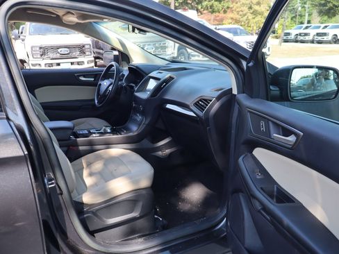 Used 2020 Ford Edge SE AWD/4WD image 28