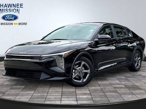 Used 2025 Kia K4 FWD image 1