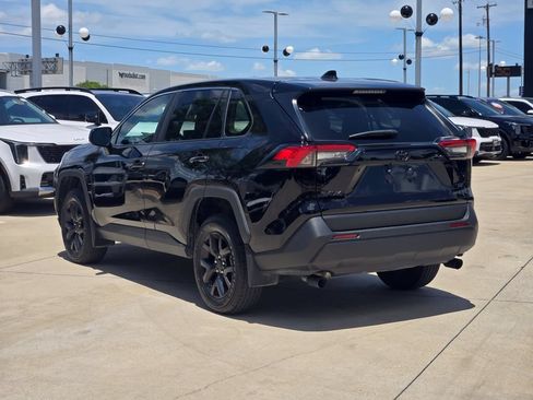 Used 2025 Toyota RAV4 LE FWD image 3